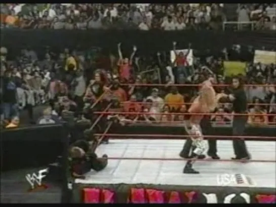 Lita & Christian(WWF Raw Is War 31.07.2000)