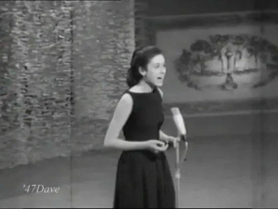 1964  — Gigliola Cinquetti ~ "Non ho L`età" ( live )