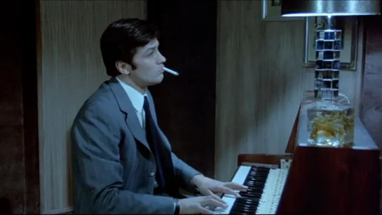 Un flic (1972) dir. Jean-Pierre Melville / Полицейский (1972) Режиссер: Жан-Пьер Мельвиль