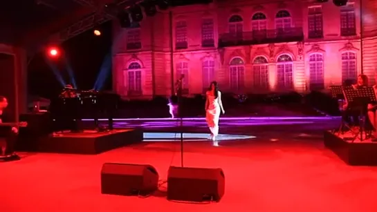 Lana Del Rey – Video Games (Live @ «Jaguar» event)