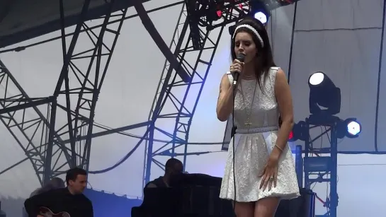 Lana Del Rey – National Anthem (Live @ «Eurockéennes Festival»)