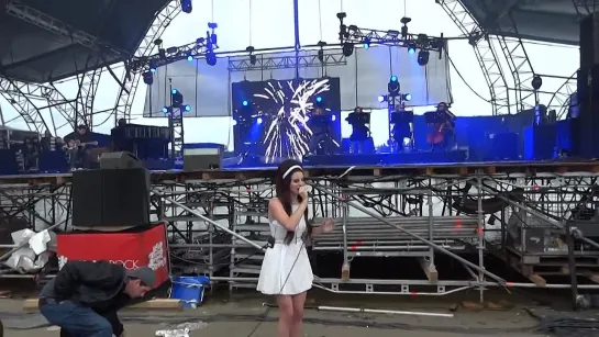 Lana Del Rey – Without You (Live @ «Eurockéennes Festival»)