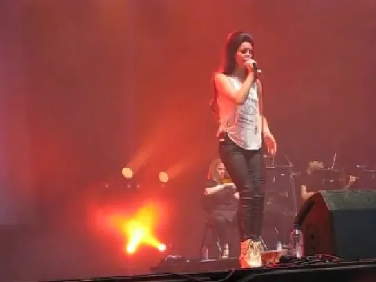 Lana Del Rey – Sumertime Sadness (Live @ «Rock Werchter Festival»)