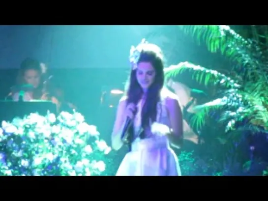 Lana Del Rey – Video Games (Live @ «Irving Plaza», день 2)