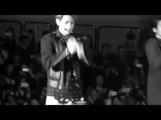 [FANCAM] 140321 EXO (Baekhyun focus) @ Seoul Fashion Week