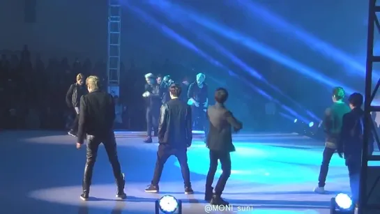 [FANCAM] 140321 EXO @ Seoul Fashion Week