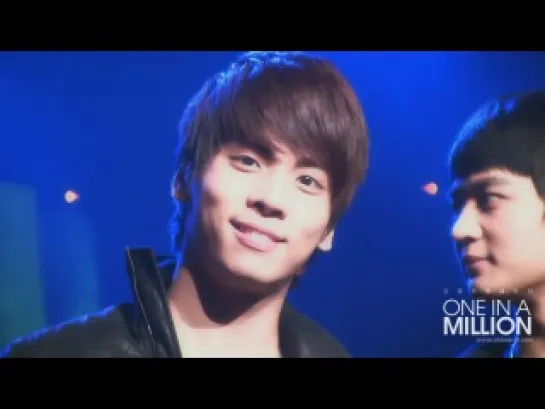 101204 SHINee JongHyun - Eye Contact TBS 2nd Annual Concert