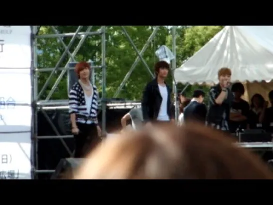 110522 SHINee - Stand By Me