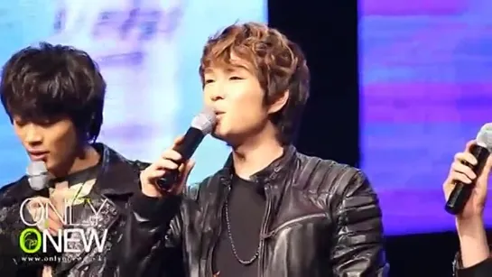 110220 SHINee Onew sings I'm Yours @ Santafe Special Event