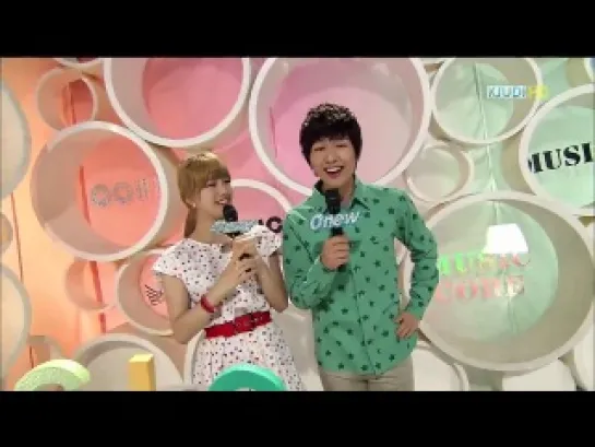 110514 SHINee Onew  Minho MC cut  Music Core