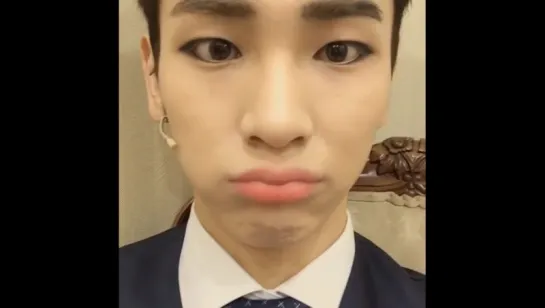 240615 Инстаграм Ки (bumkeyk). Распевается перед мюзиклом