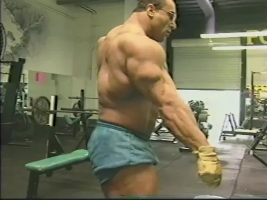 Nasser el Sonbaty Practice Posing