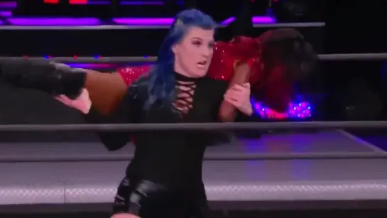 Red Velvet vs Leva Bates