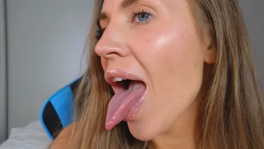 ASMR 4k ice cream licking with mouth sounds2023-09-25Magic Tongue ASMR