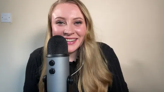 TRYING ASMR FOR THE FIRST TIME! - RAW HONEYCOMB, BRUSHING MICROPHONE AND MORE2020-11-16Kendal Eireann