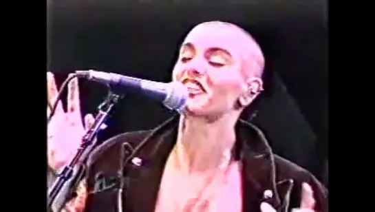 Sinead O'Connor - Nothing Compares 2 U [live]