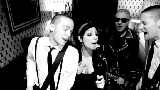 The Interrupters - Family (feat. Tim Armstrong)