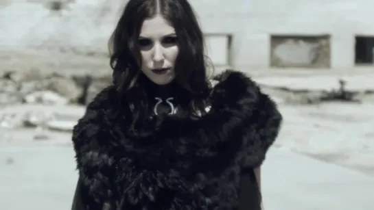 Chelsea Wolfe - Feral Love