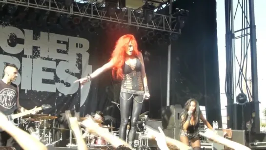 Butcher Babies - Jesus Needs More Babies for His War Machine + Mr. Slowdeath [live]