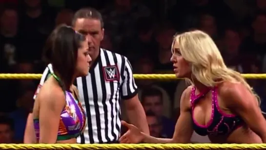 Charlotte vs Bayley (NXT Women's Title)