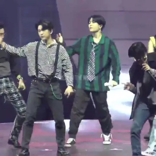 [FANCAM:TOUR] 191013 Концерт GOT7 «2019 World Tour: Keep Spinning» в Берлине.