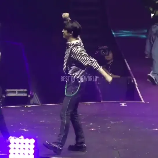 [FANCAM:TOUR] 191013 Концерт GOT7 «2019 World Tour: Keep Spinning» в Берлине.