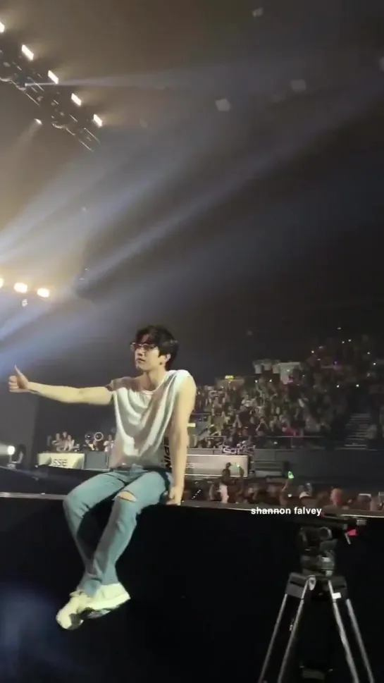 [FANCAM:TOUR] 191011 Концерт GOT7 «2019 World Tour: Keep Spinning» в Лондоне.