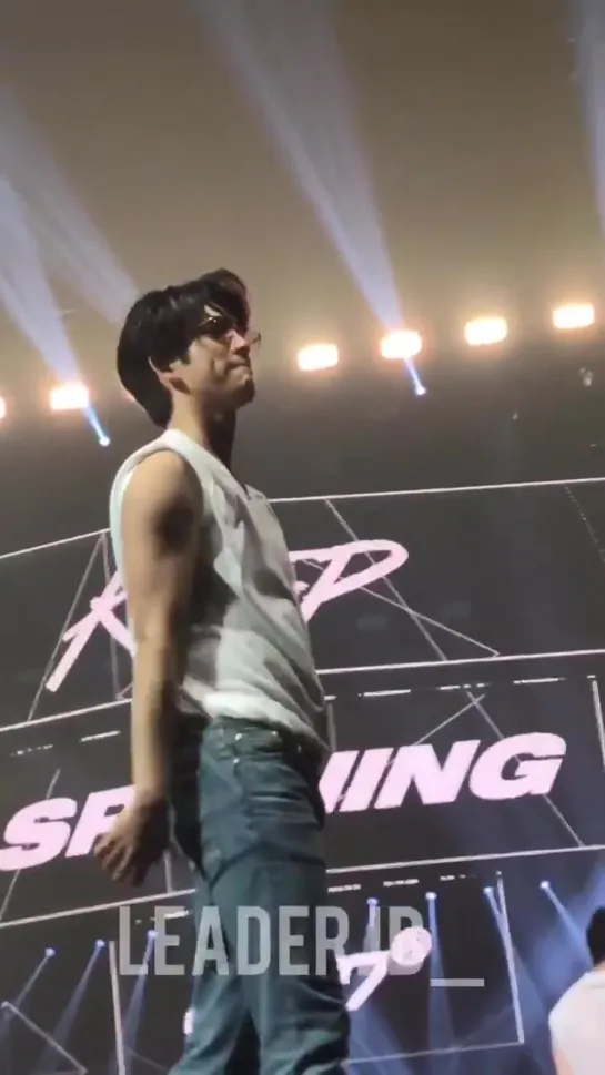 [FANCAM:TOUR] 191011 Концерт GOT7 «2019 World Tour: Keep Spinning» в Лондоне.