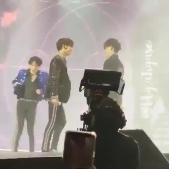 [FANCAM:TOUR] 190710 Концерт GOT7 «2019 World Tour: Keep Spinning» в Окленде.