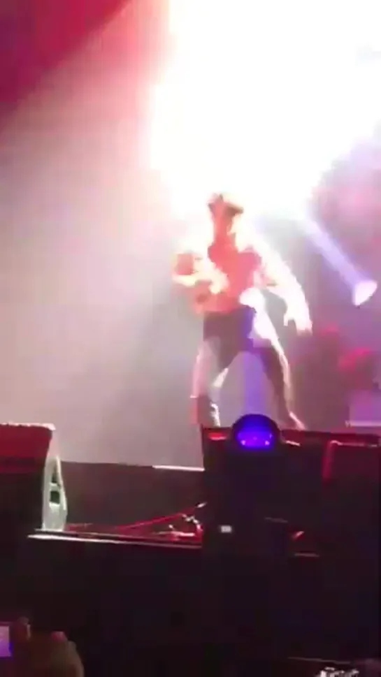 [FANCAM:TOUR] 190627 Концерт GOT7 «2019 World Tour: Keep Spinning» в Ньюарке.