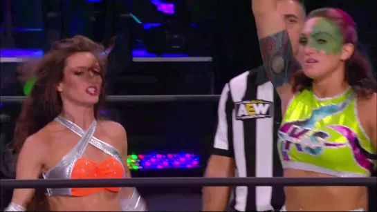 Kris Statlander (w/Chuck Taylor, Orange Cassidy & Trent) vs Amber Nova