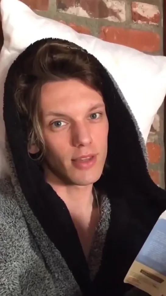 24 hours with Jamie Campbell Bower - Quarantine in Los Angeles