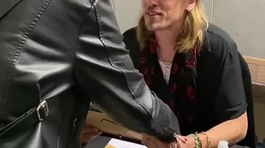 Jamie Campbell Bower at the Winter London Comic Con 2022