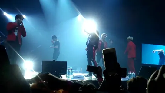 [VK][14.09.17][Fancam]The 1st World Tour: Beautiful in Santiago