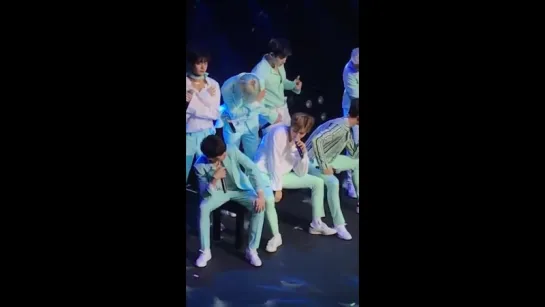 [VK][23.07.2017][Fancam]The 1st World Tour: Beautiful in Los Angeles D-1 "HONESTLY"