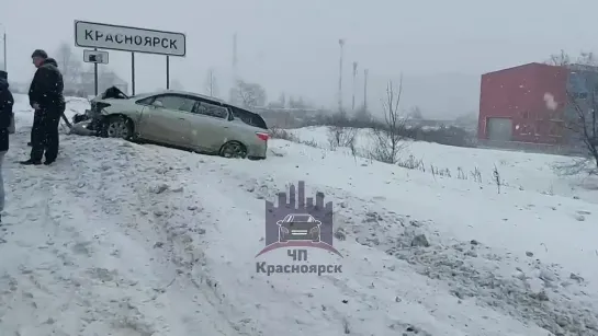 На Северном шоссе в Красноярске две массовые аварии перекрыли движение