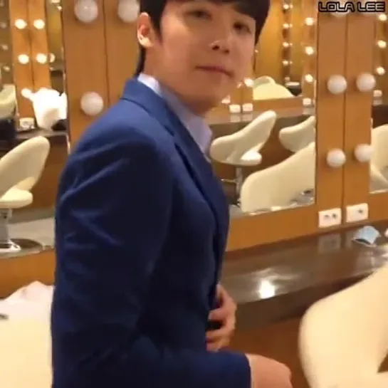 10.03.14 Instagram skullhong12 (Hongki) - undressing [rus sub]