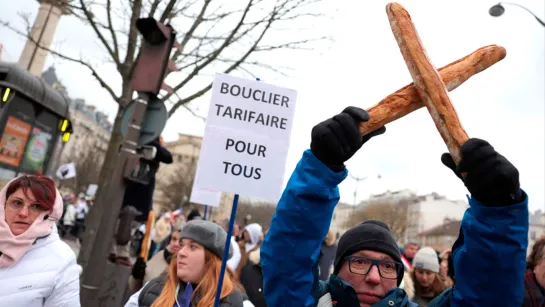 Массовые протесты в Париже. Взбешенные пекари вышли на улицы против роста тарифов