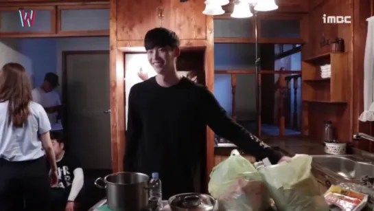 [W-two worlds BTS ep. 11] Lee Jong Suk  Han Hyo Joo