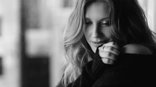 Ella Henderson – Yours