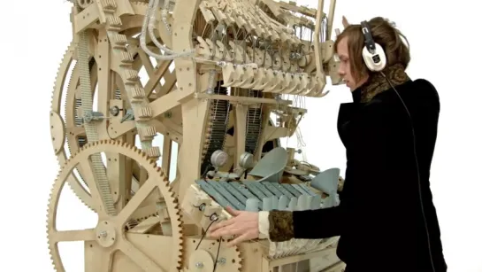 Wintergatan - Marble Machine (music instrument using 2000 marbles)