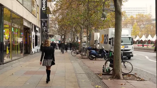 Walking in Berlin Kurfürstendamm (Binaural City Sounds) 4K (1)