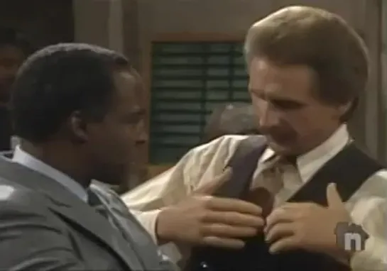 Бенсон / Benson, (1979–1986) сезон 6 серия 5  / s06e05.the-election