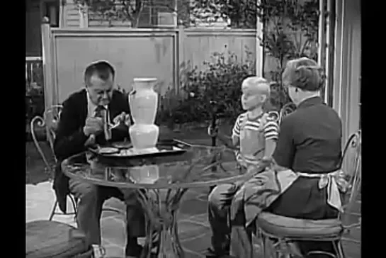 Деннис-мучитель / Dennis the Menace, (1959–1963) сезон 2 серия 21   / s02e21-dennis-goes-to-camp