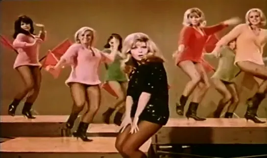 Nancy Sinatra - These Boots Are Made For Walkin'