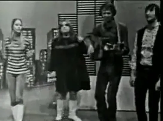 The Mamas & The Papas: - California Dreamin'