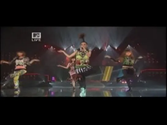 Big Bang & 2NE1 - Gara Gara Go!, Fire, Hands Up