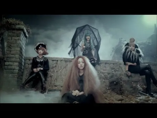 2NE1 - It Hurts MV