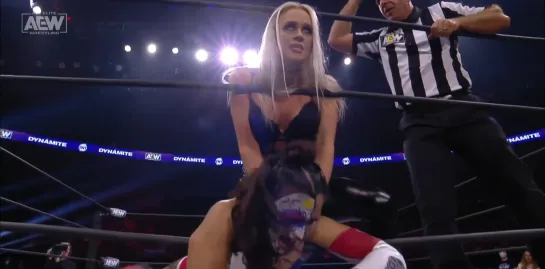 Thunder Rosa vs Penelope Ford