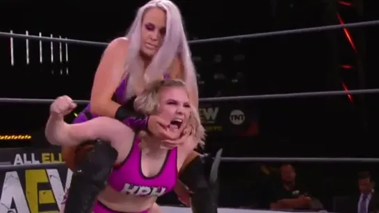 Penelope Ford (w/Kip Sabian) vs Kenzie Paige